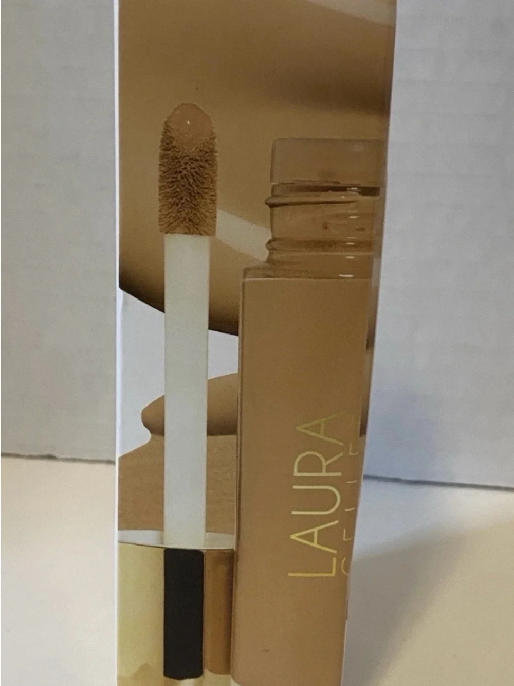 Laura Geller Double Take Liquid Foundation - light